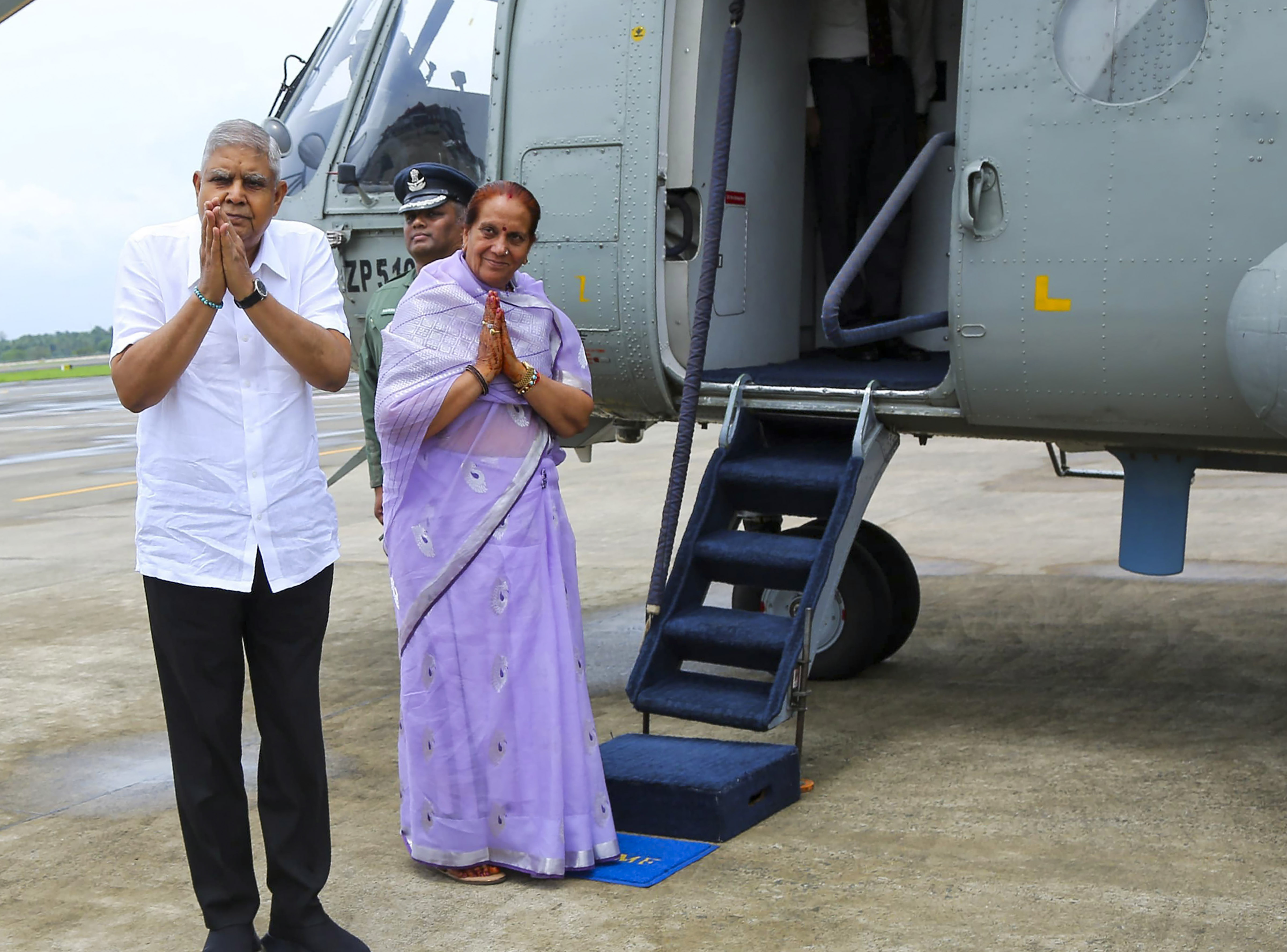 Vice President Jagdeep Dhankhar with his wife Sudesh Dhankar