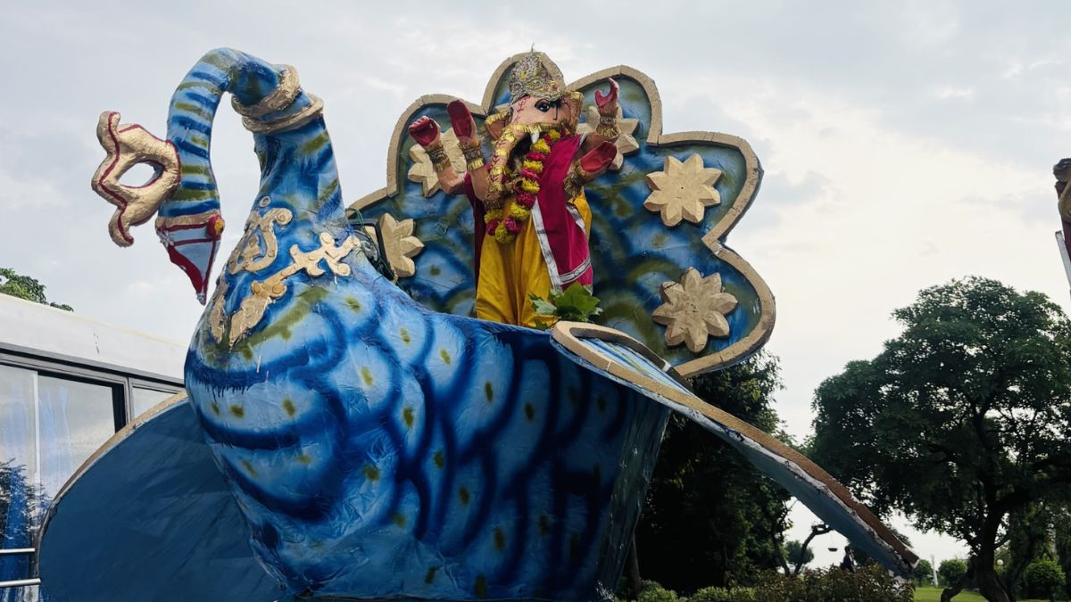 शोभायात्रा