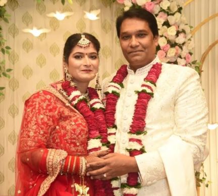 CID fame Aditya Srivastava celebrates anniversary with wife Manasi