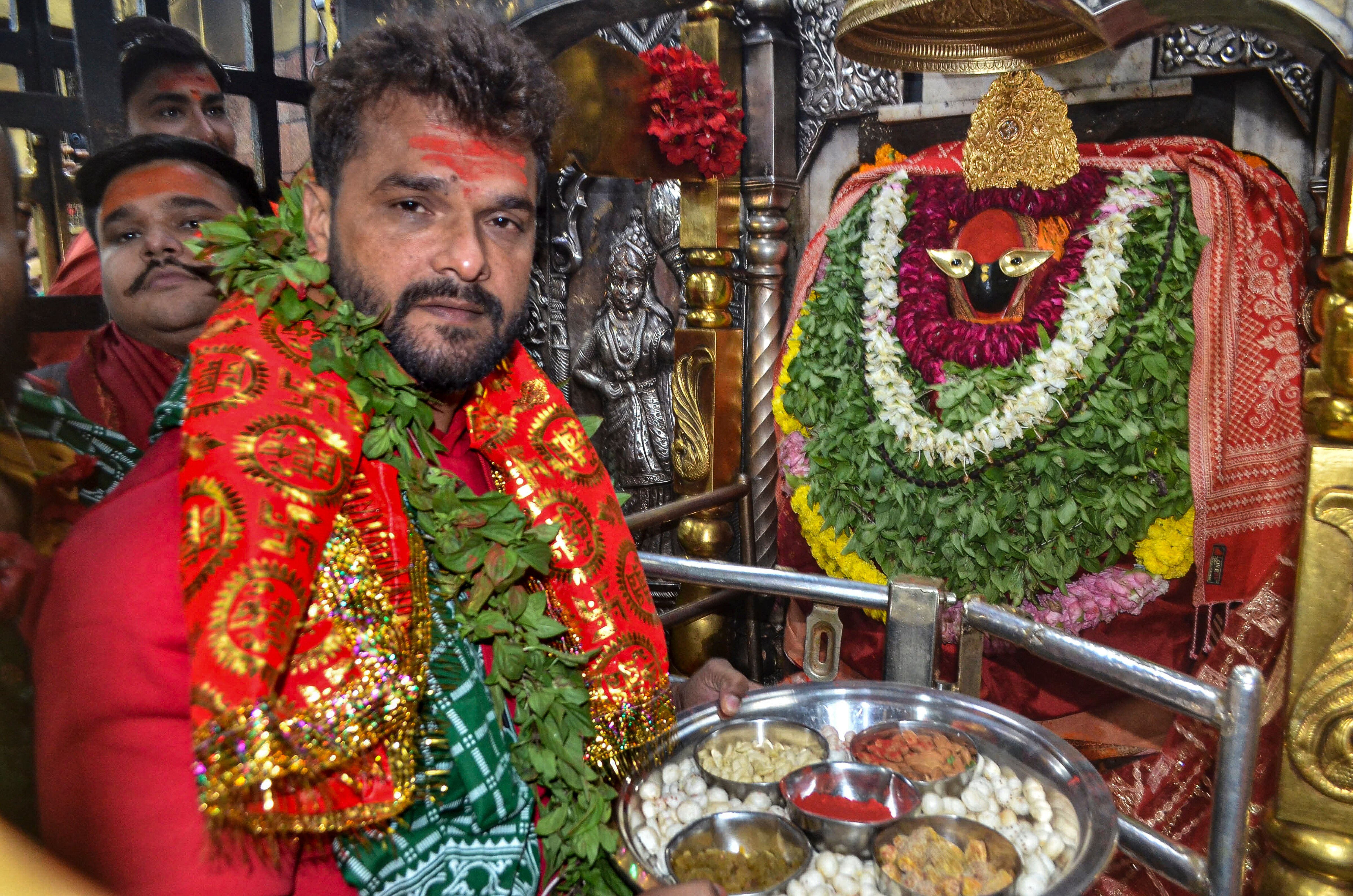 खेसारी लाल यादव