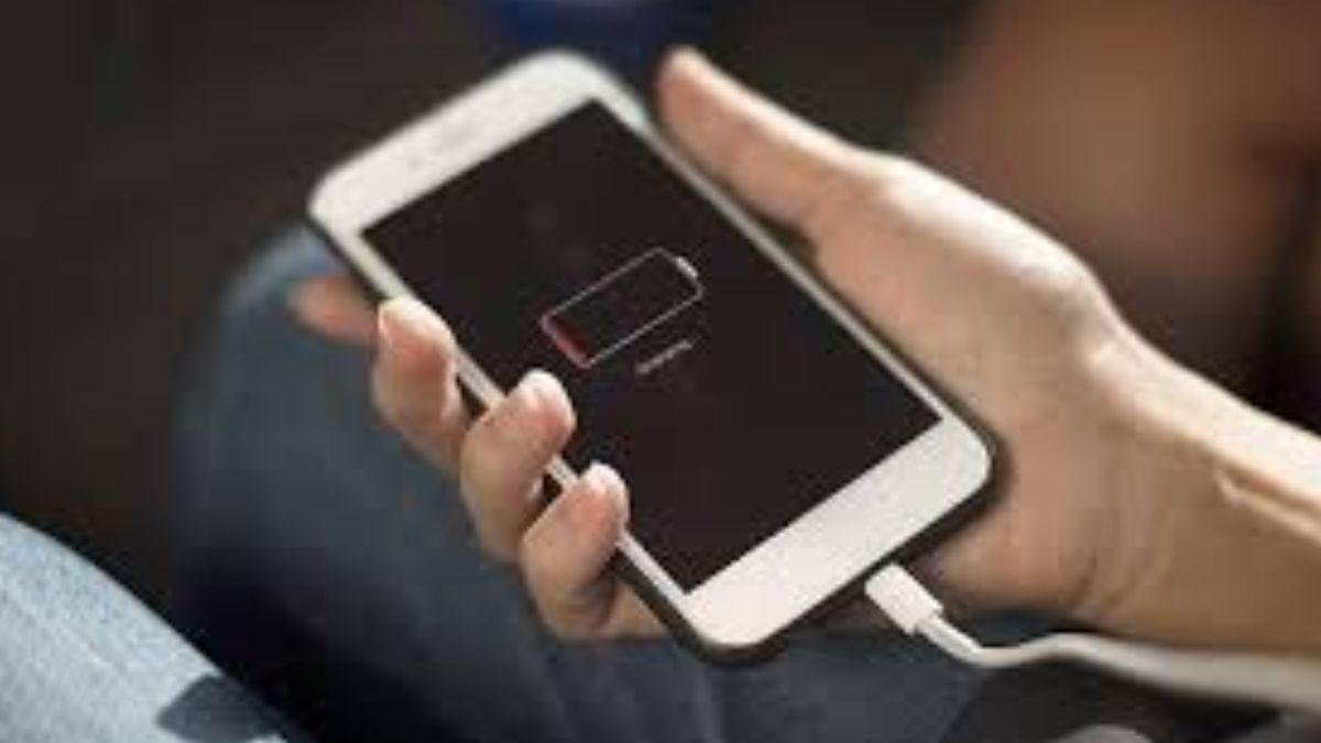 मोबाइल चार्जर 