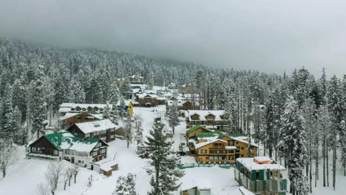 कश्मीर में पहली बर्फबारी