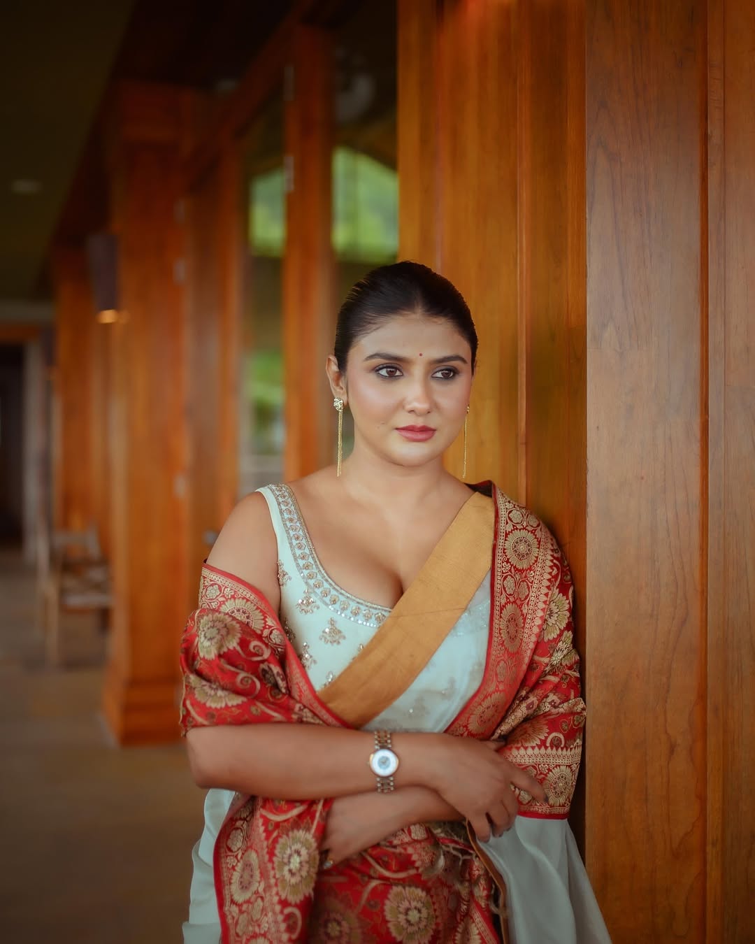 Actress Parno Mitra (Photo: Instagram/parnomittra)