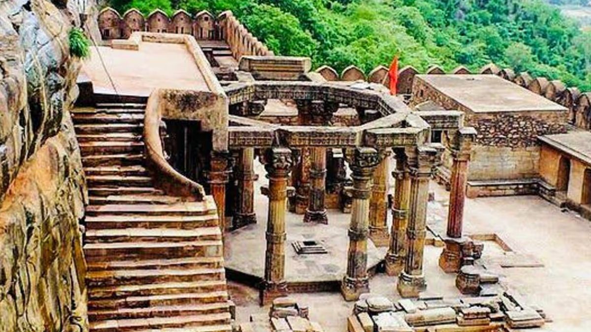 ब्रिटिश हुकूमत की बर्बरता का गवाह भी है ये किला