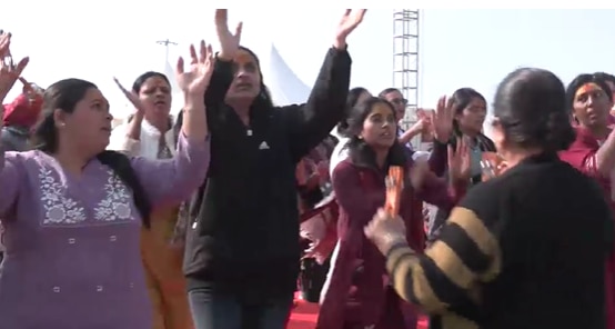  'जय सोमनाथ' और 'हर हर भोले' के नारों से गूंज उठा.