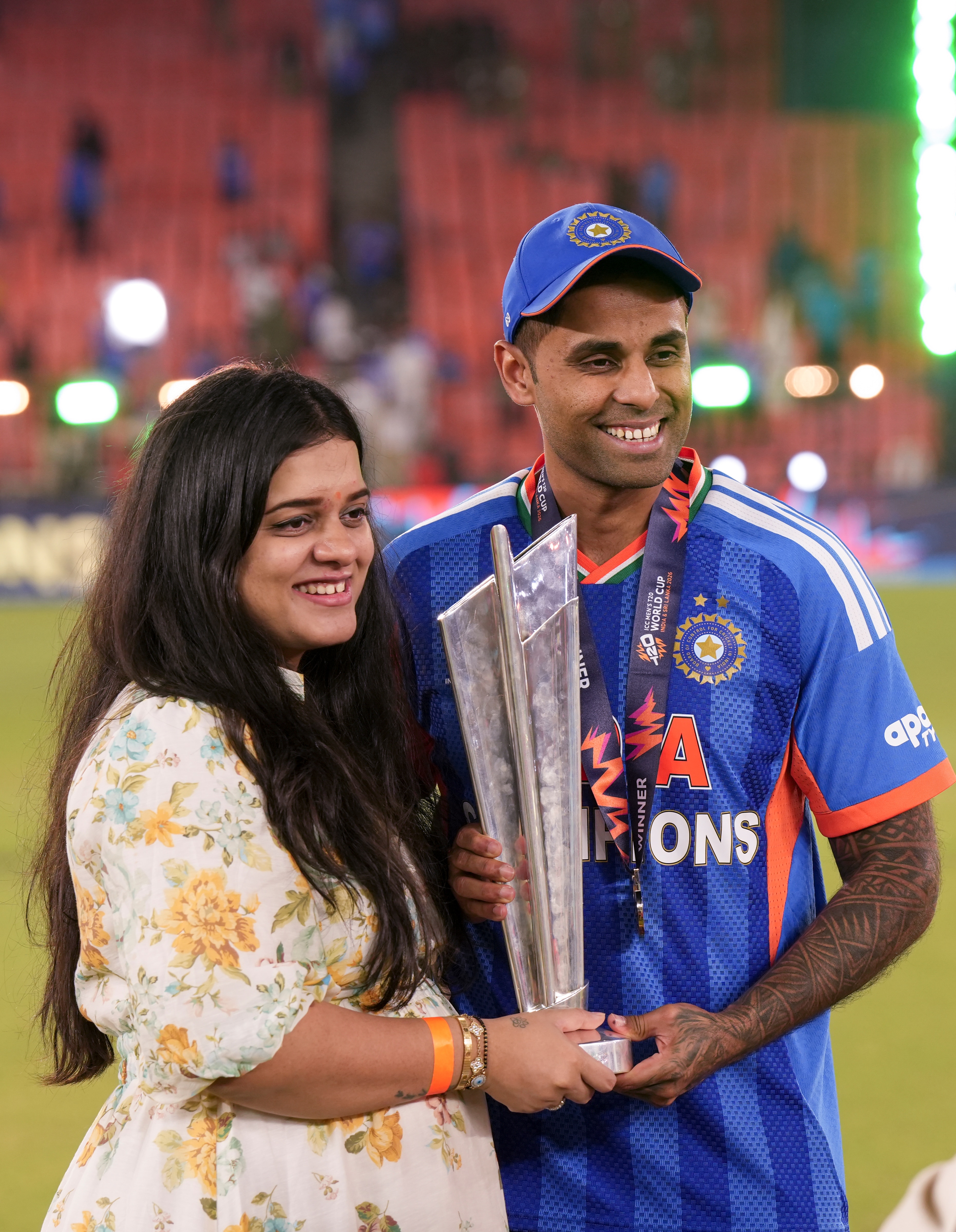 Players celebrate with their families (Photo/PTI)