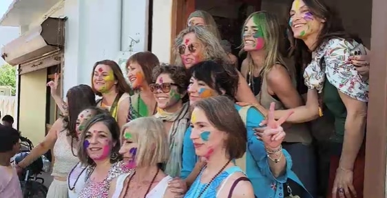 विदेशों से भारी तादाद में देशी-विदेशी सैलानी पुष्कर पहुंचे