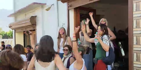 विशाल स्तर पर होलिका दहन का आयोजन भी किया गया