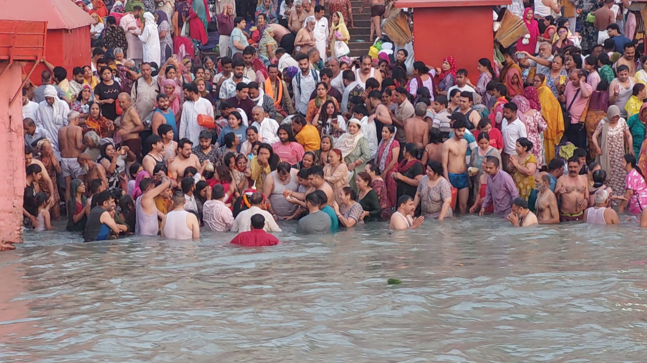 पितरों को मोक्ष देने का है पर्व