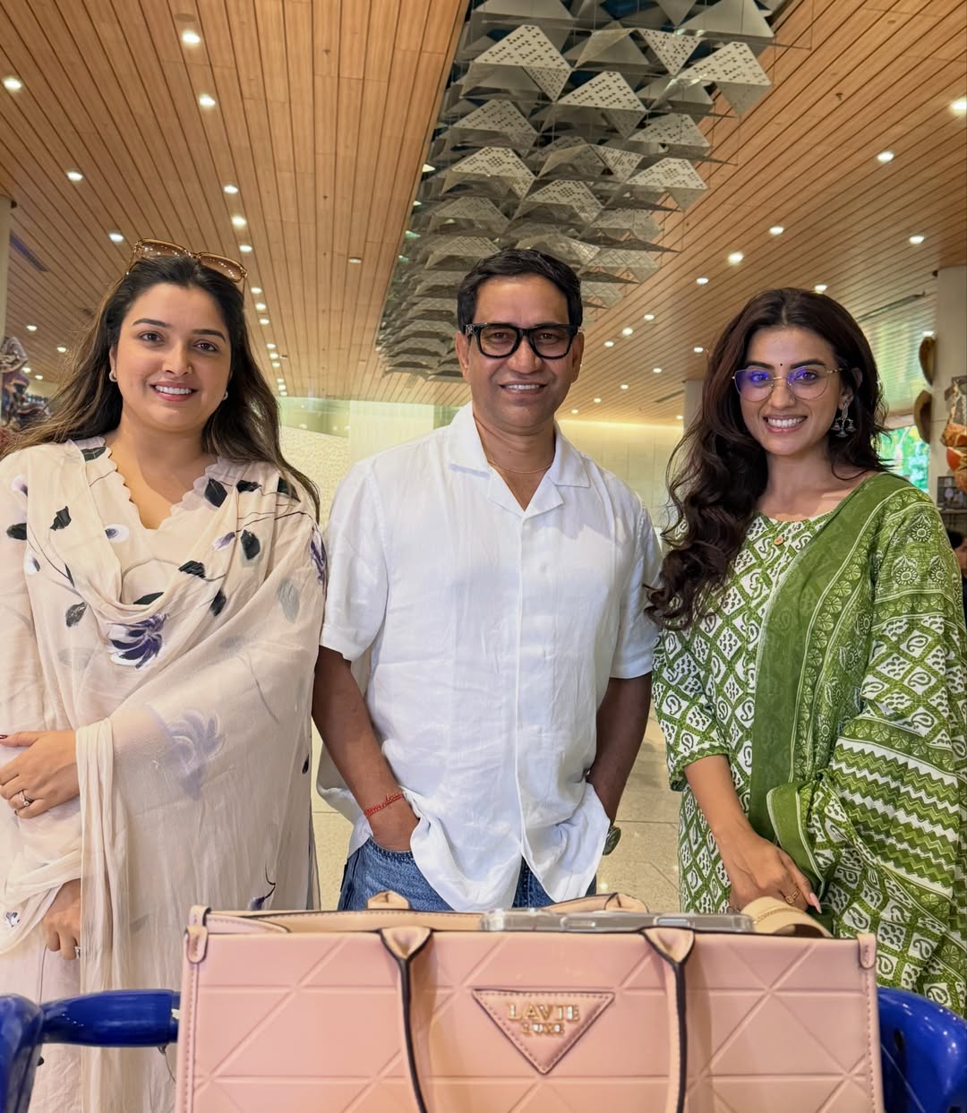 Amrapali Dubey and Akshara Singh (Photo/@singhakshara)