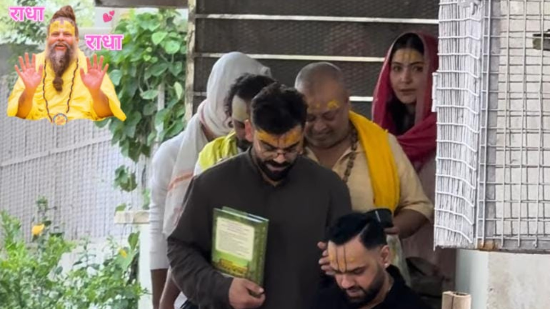 लंबे समय से प्रेमानंद महाराज से जुड़े हैं विराट और अनुष्का