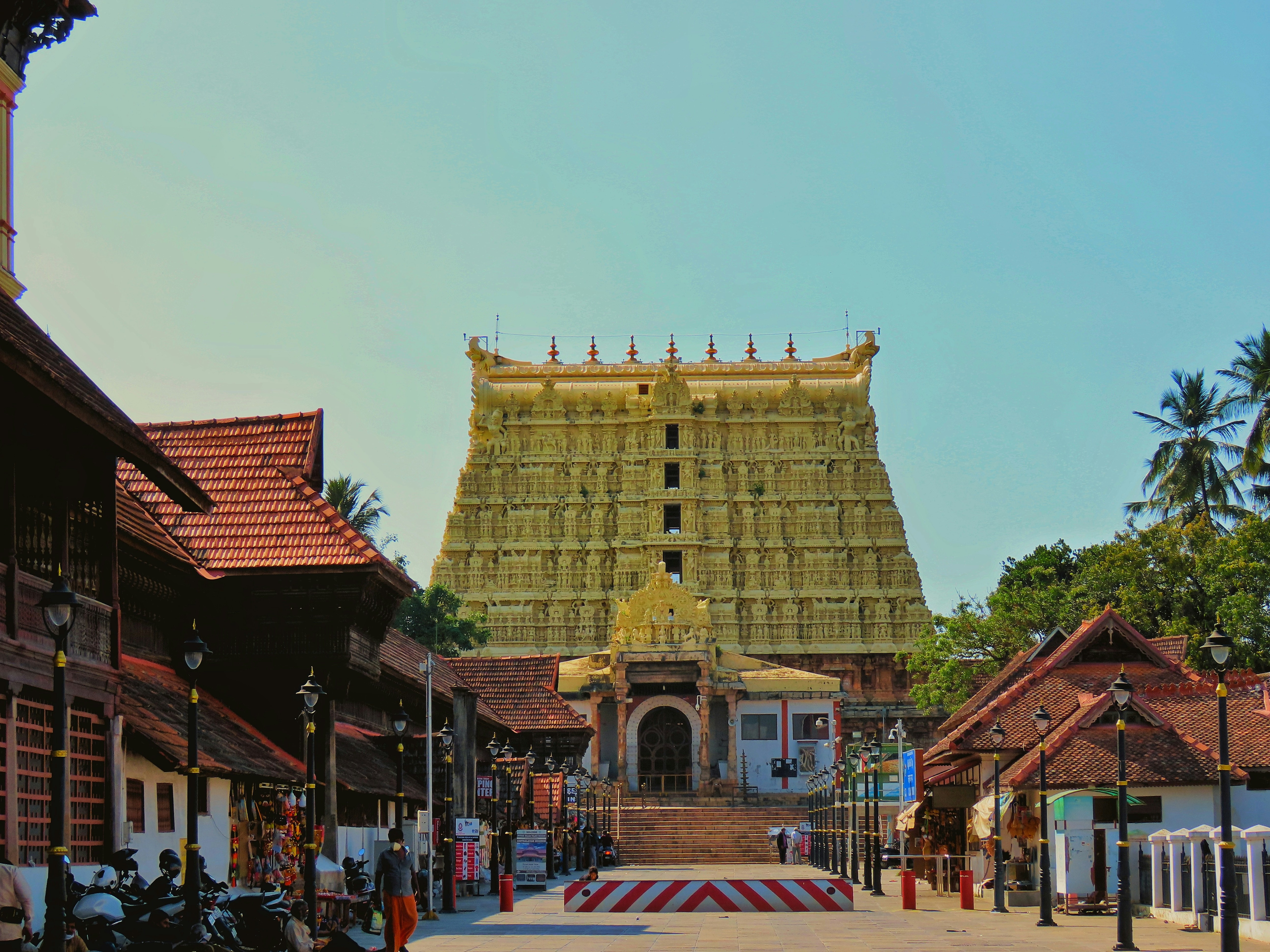 पद्मनाभस्वामी मंदिर