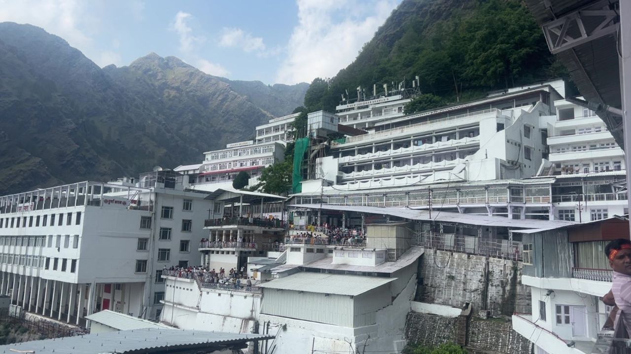 माता वैष्णो देवी
