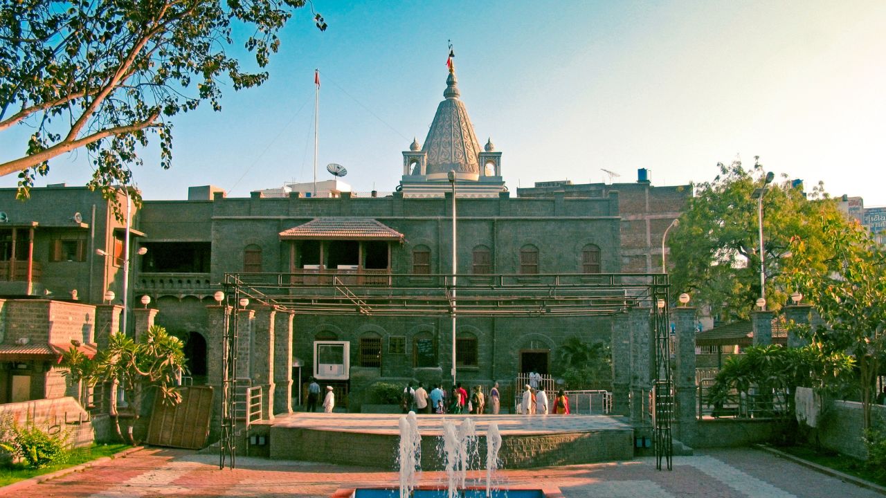 शिरडी साईं बाबा मंदिर