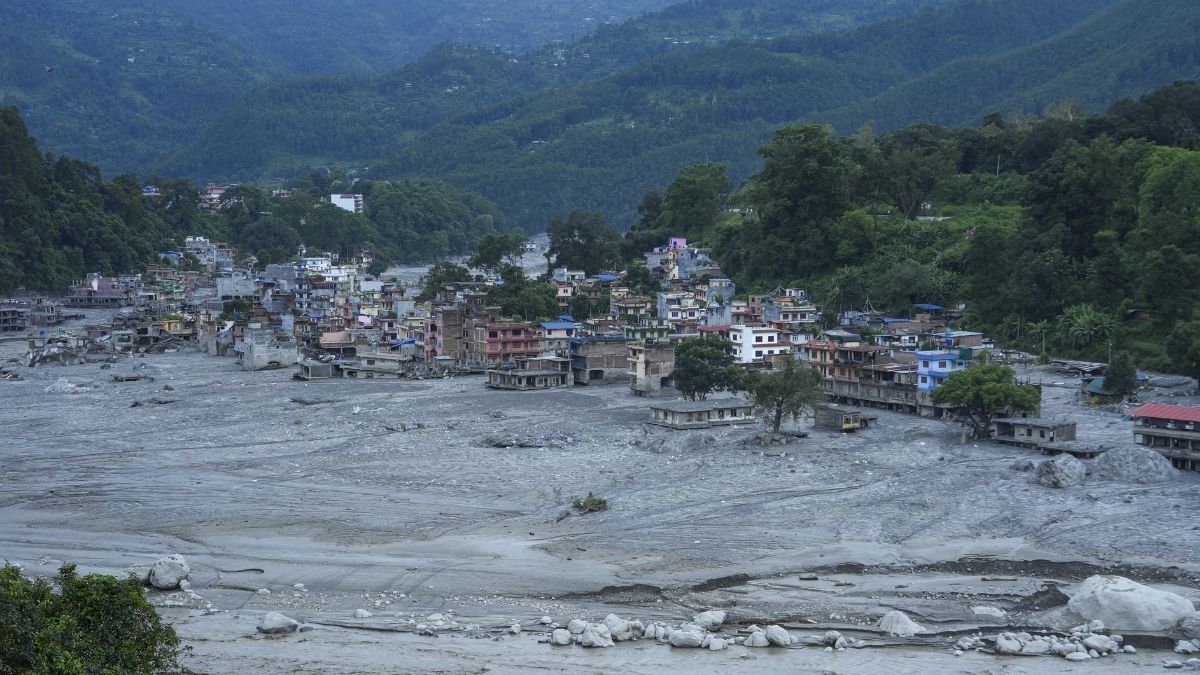 भोटेकोशी की बाढ़ ने कई इलाकों में मचाई तबाही