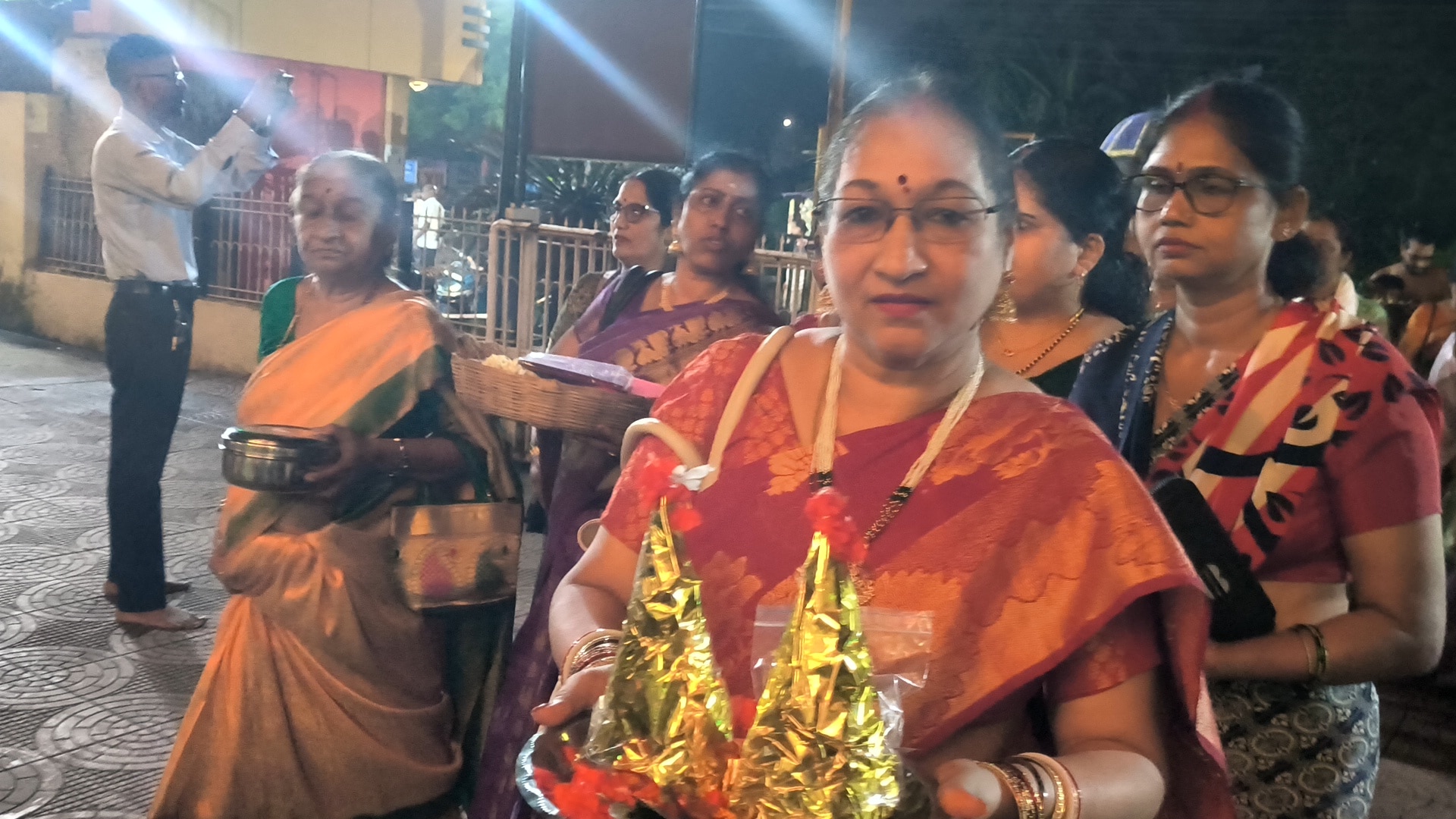 विवाह से बारात तक दिखी भक्ति की तस्वीर