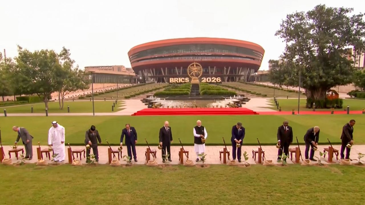 पौधरोपण कार्यक्रम 