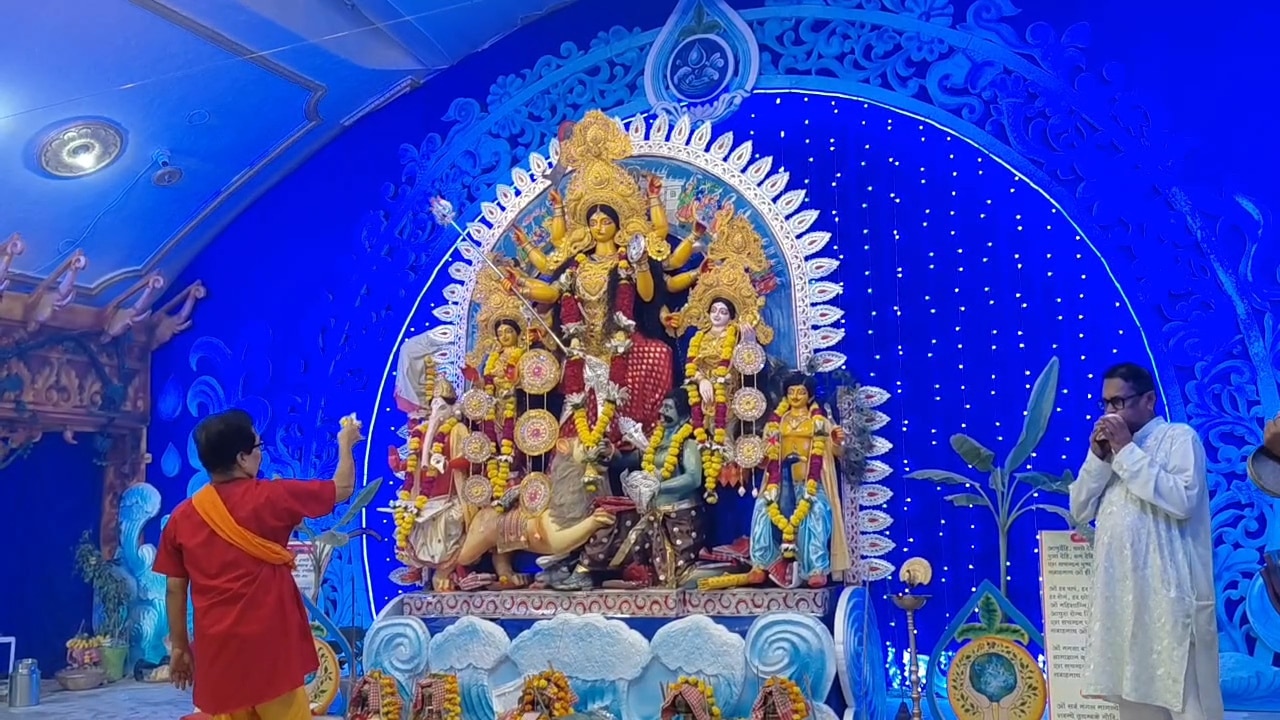 Jhansi Durga Puja