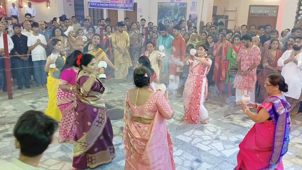 Jhansi Durga Puja
