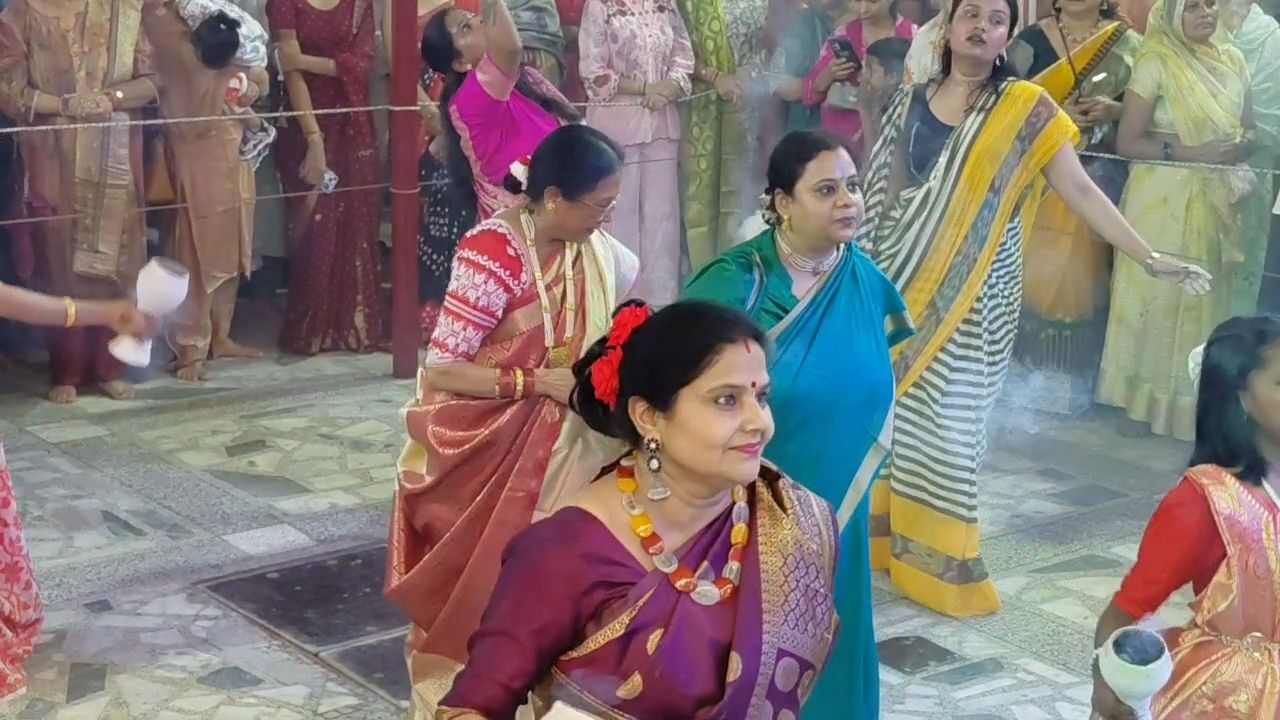 Jhansi Durga Puja