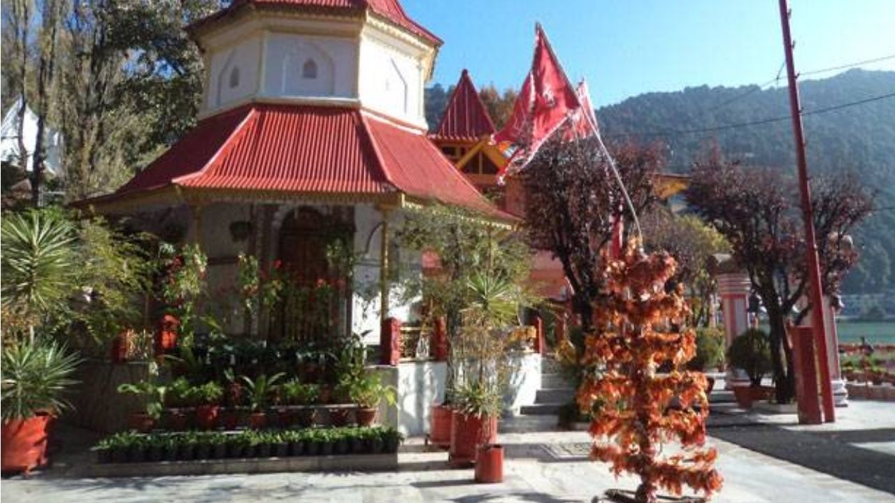 नैना देवी मंदिर