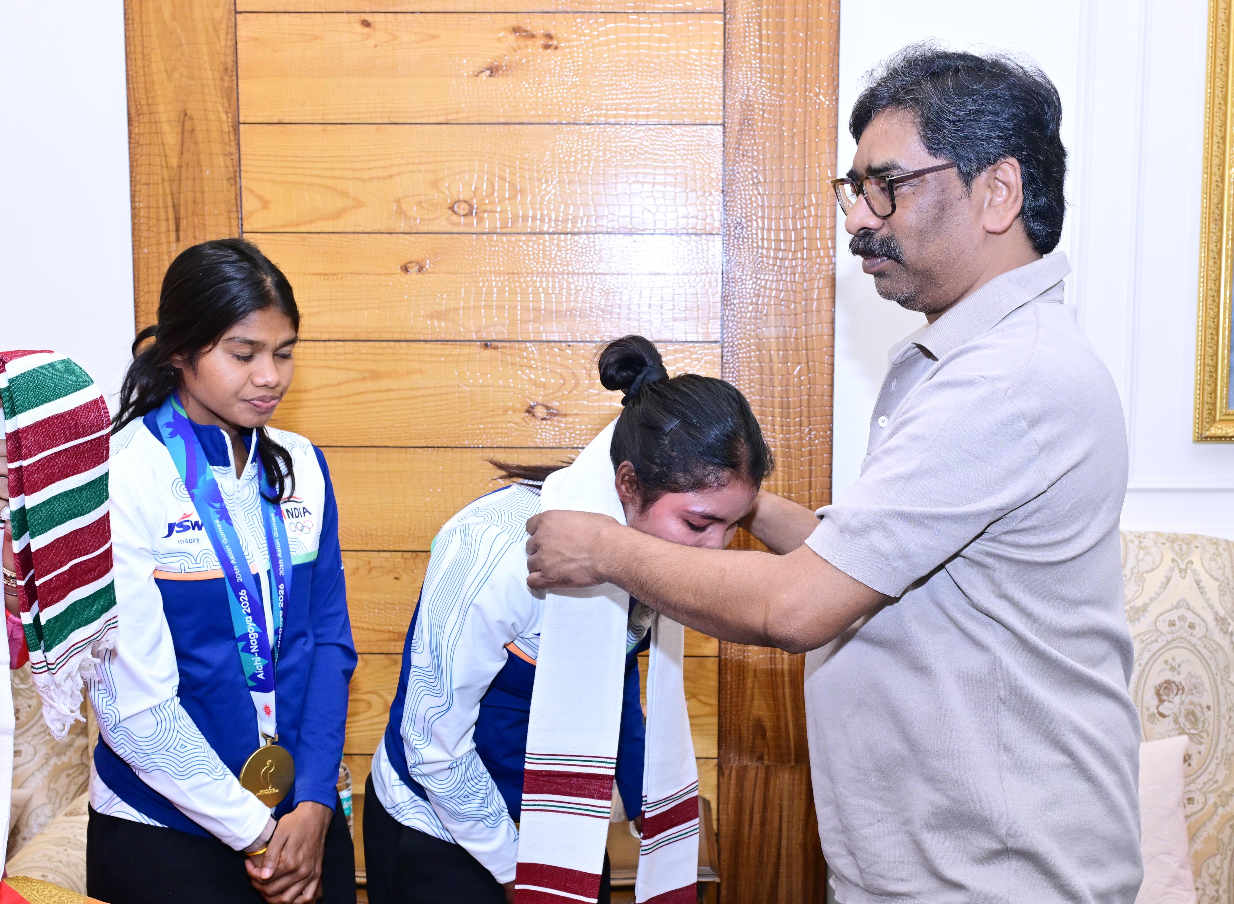 Hockey Champions Return Home