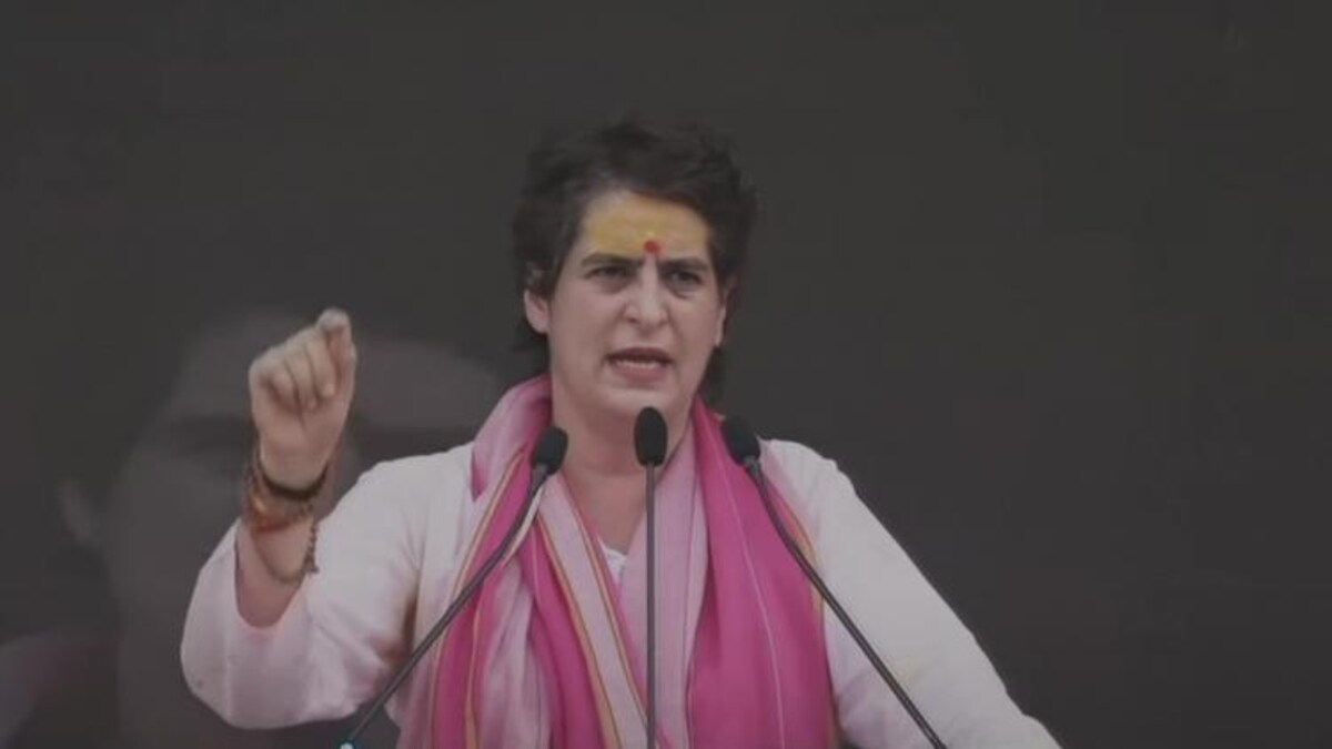 'किसान न्याय' रैली में प्रियंका गांधी 'किसान न्याय' रैली में प्रियंका गांधी