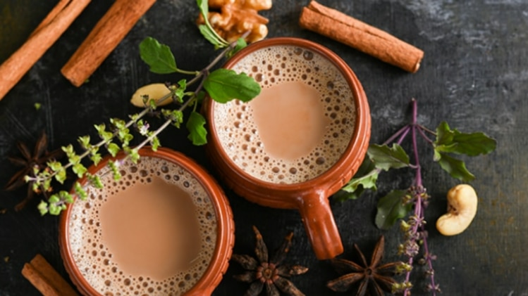 कहां से हुई थी चाय की शुरुआत और किसने दिया था इसे ये नाम, जानिए - the  history of tea and its interesting facts - GNT