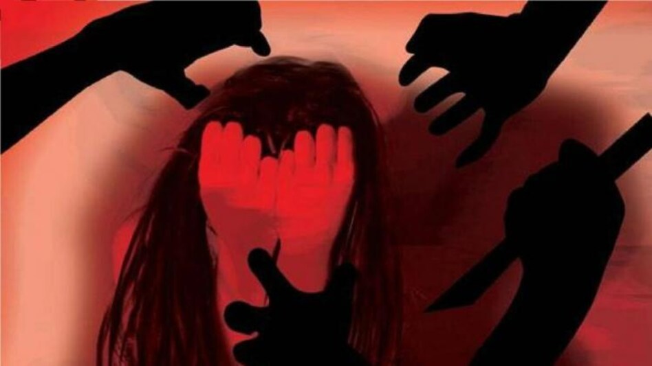 हैदराबाद में नाबालिग लड़की से रेप हैदराबाद में नाबालिग लड़की से रेप