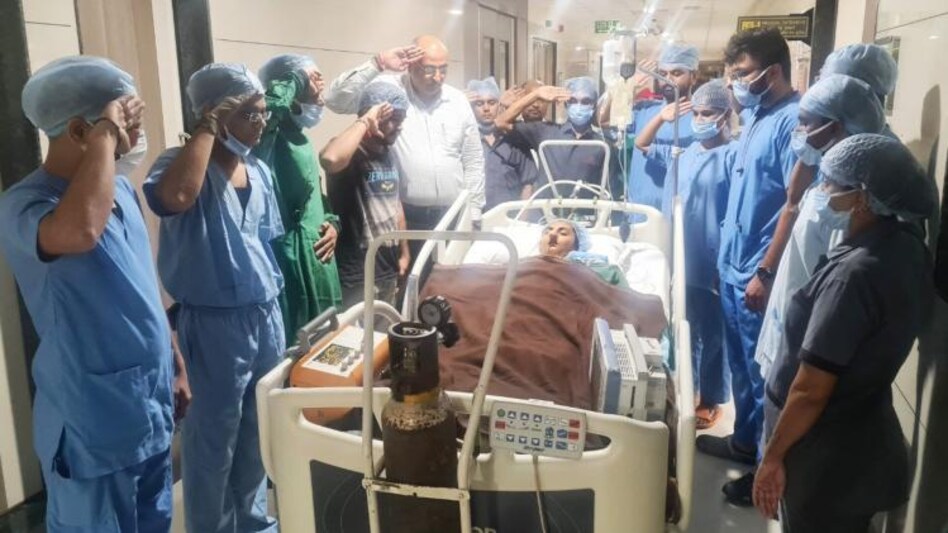 Brain Dead Female Teacher Gave Donating Organs Brain Dead Female Teacher Gave Donating Organs