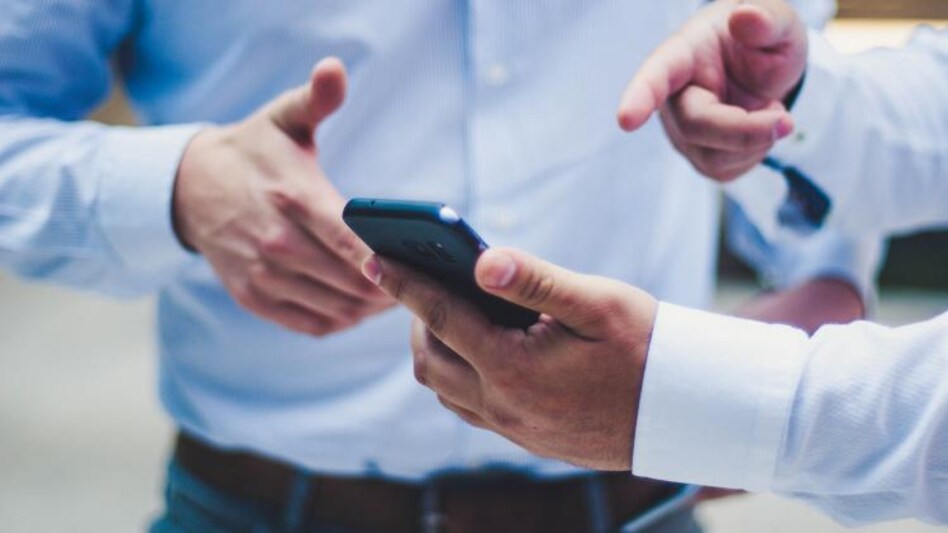Mobile App to transfer employees (Representative Image/ Unsplash) Mobile App to transfer employees (Representative Image/ Unsplash)