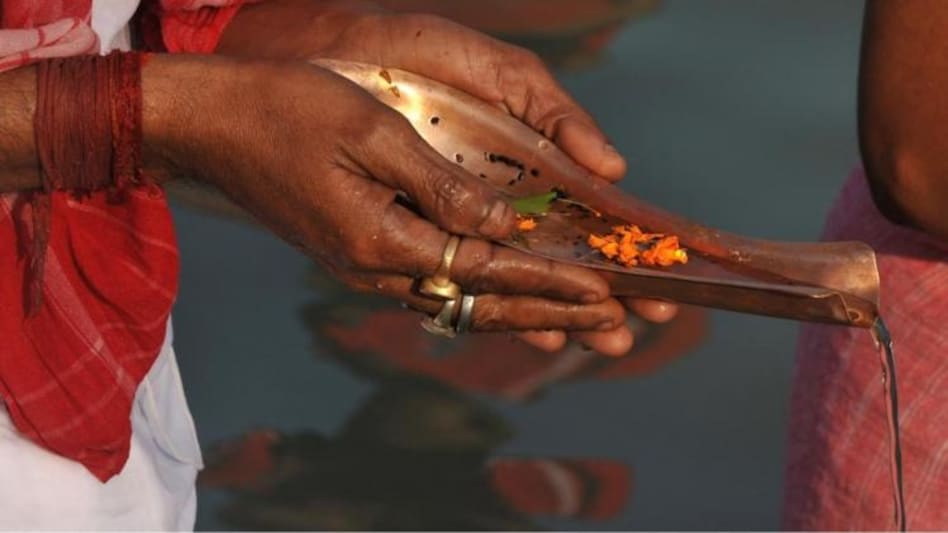 भूतड़ी अमावस्या : पितृ दोष, प्रेत दोष और कालसर्प दोष से मुक्ति... जान लें पूरी विधि 7 Pitra Dosh: कुंडली में क्यों होता है पितृदोष और क्या होता है इसका प्रभाव? जानिए इससे निवारण के उपाय - pitru paksha 2022 Why is Pitru Dosha in horoscope and what is