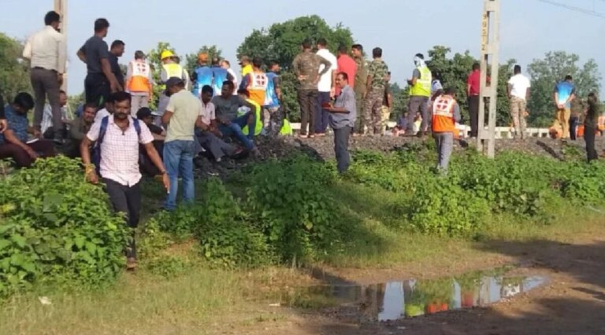 મહારાષ્ટ્રમાં માલગાડી અને પેસેન્જર ટ્રેન વચ્ચે ગંભીર અકસ્માત, 50 યાત્રીઓ ઈજાગ્રસ્ત gujarattak