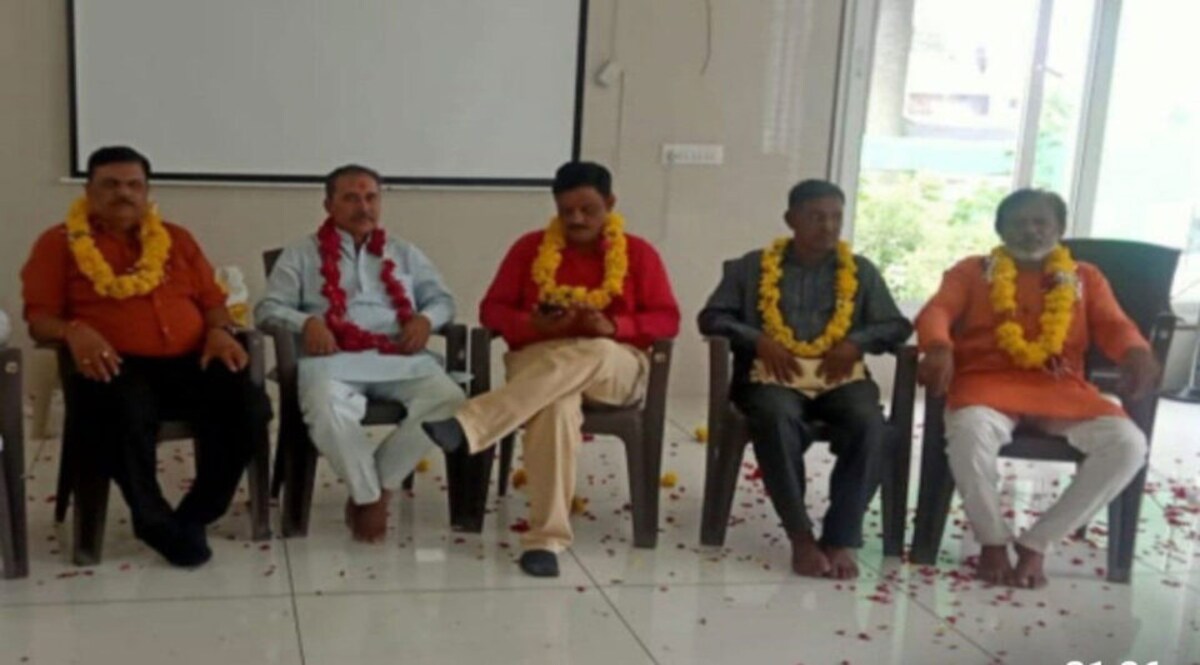 બિલકિસ બાનો કેસ: VHP દ્વારા આરોપીઓનું સન્માન કરાયું! gujarattak