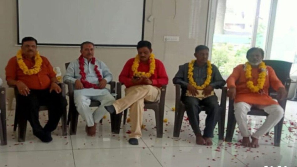 બિલકિસ બાનો કેસ: VHP દ્વારા આરોપીઓનું સન્માન કરાયું! gujarattak