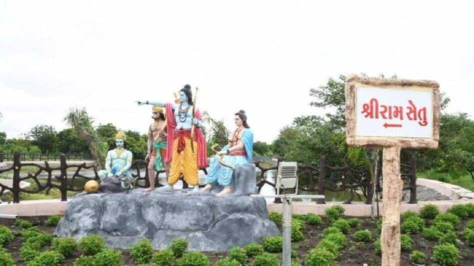 રામ-સેતુ, એમ્ફીથિયેટર, ચિલ્ડ્રન પ્લે-ગ્રાઉન્ડ, રાજકોટમાં 13 કરોડના ખર્ચે બનેલા રામ વનની આવી છે ખાસિયત gujarattak