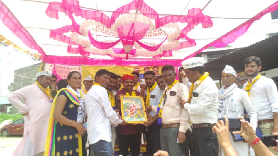 બનાસકાંઠામાં યુવરાજસિંહ જાડેજાએ ભાજપનું બદલ્યું નામ, કહ્યું ભારતીય જુઠ્ઠી પાર્ટી yuvrajsinh jadeja