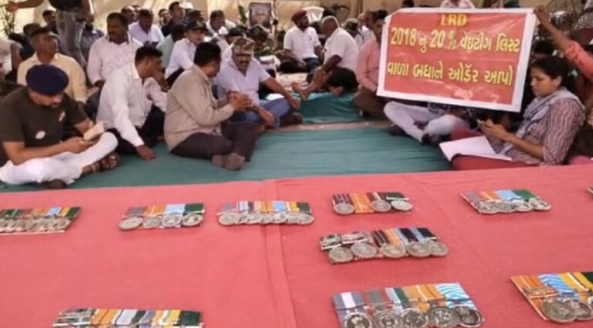 માજી સૈનિકોનું આંદોલન વધુ ઉગ્ર બન્યું, મેડલ રાજ્યપાલને સોંપી વિરોધ પ્રદર્શન કરશે gujarattak