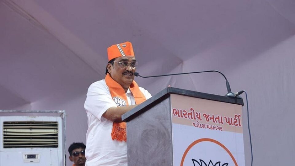 નક્સલવાદીને ટિકિટ આપનારી પાર્ટીને ગુજરાતમાં ઘુસવા ન દેવાય, મેઘા પાટકરના બહાને પાટીલે AAPને ઘેર્યું gujarattak