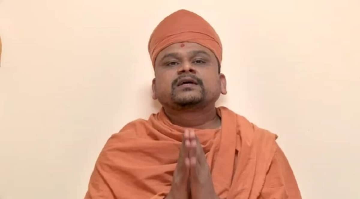 ‘ભગવાન શિવે કહ્યું પ્રબોધ સ્વામીના દર્શન થાય તેવા પૂણ્ય જાગ્રત નથી થયાં’, પ્રબોધ સ્વામીના શિષ્યે પોત પ્રકાશ્યું gujarattak