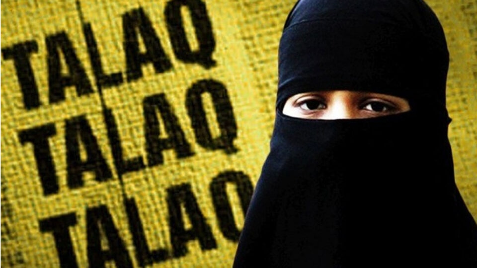 મદરેસા નહી ખાનગી શાળામાં મોકલો તેવું કહેતા પત્નીને કહ્યું તલાક,તલાક,તલાક gujarattak