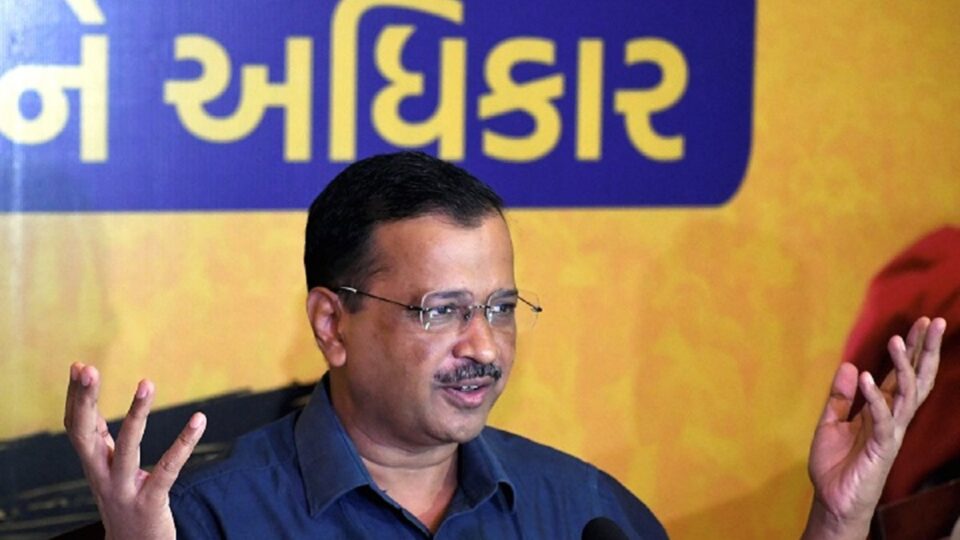 PM મોદી પર આપત્તિજનક ટિપ્પણીથી AAPને ચૂંટણીમાં કેટલું નુકસાન? સર્વેમાં મળ્યો આ જવાબ gujarattak