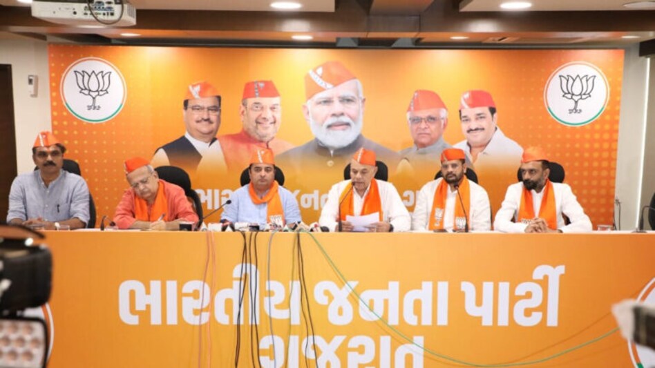 ચુંટણી પહેલા ભાજપનું યાત્રા પોલિટીક્સ, 144 વિધાનસભામાં ફરશે ગુજરાત ગૌરવ યાત્રા gujarattak