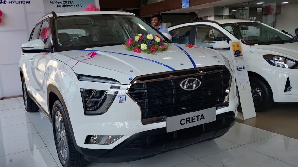 દશેરાએ અમદાવાદમાં વાહનોનું ધૂમ વેચાણ, રૂ. 100 કરોડના આટલા ટુ-વ્હીલર અને કાર વેચાયા gujarattak