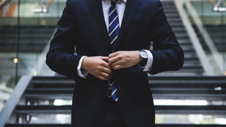 ફોર્બ્સે સૌથી ધનિક 400 અમેરિકનોની યાદી જાહેર કરી, ચાર ભારતીયો પણ સામેલ gujarattak