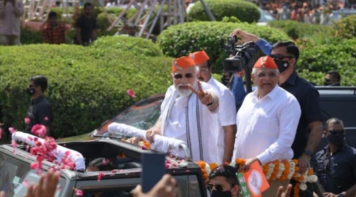 ભાજપ પોતાના ગઢ ગુજરાતમાં ‘જીતનો કેસરિયો’ લહેરાવવા સજ્જ, મોદી મેજિક સહિતની રણનીતિ વિશે જાણો વિગતવાર gujarattak