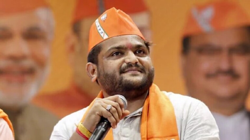 ભાજપની ‘ગુજરાત ગૌરવ યાત્રા’માંથી અચાનક કેમ Hardik Patelનું નામ નીકળી ગયું? સામે આવ્યું કારણ gujarattak