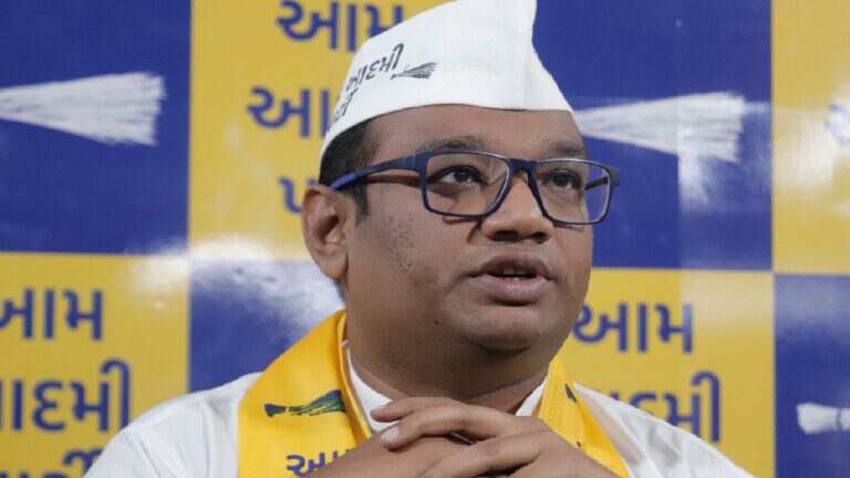 ગાંધીનગરમાં લાગેલ આગ પર મનોજ સોરઠિયાએ ઉઠાવ્યા સવાલ gujarattak