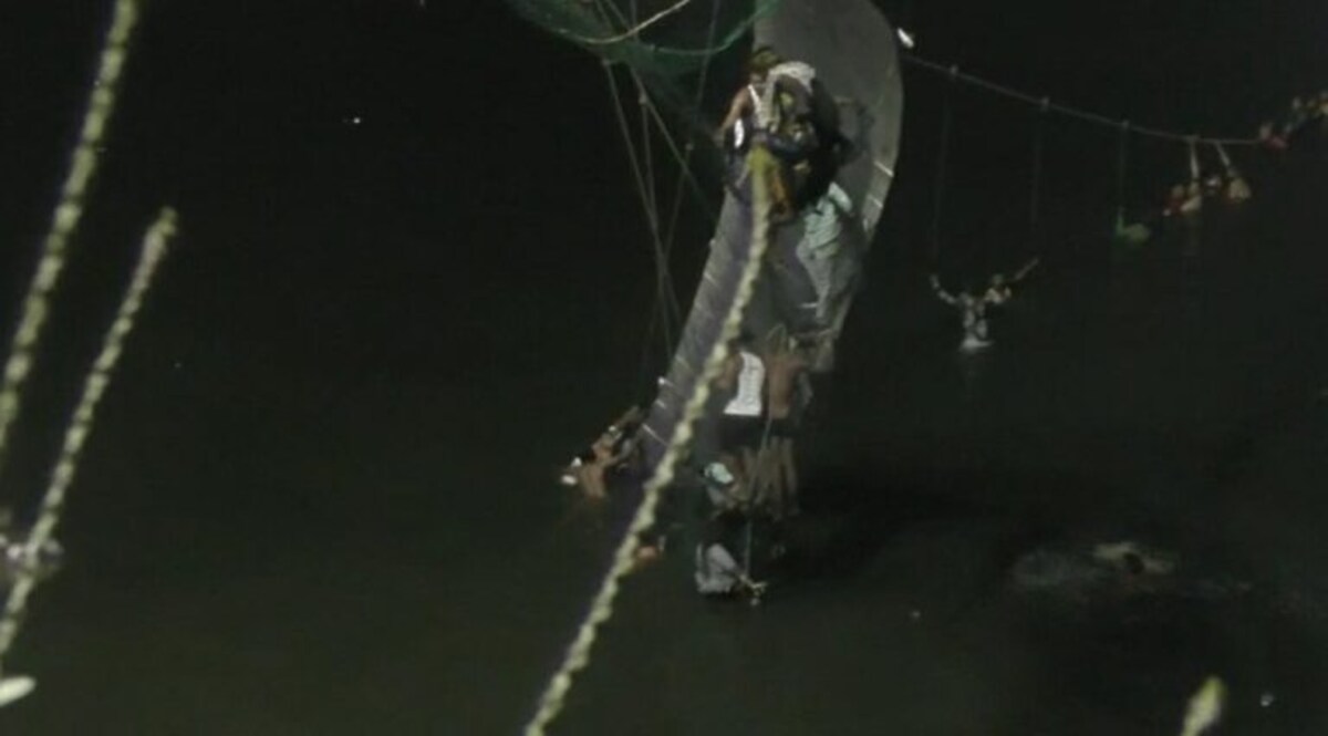 મોરબી દુર્ઘટનાની કરૂણાંતિકાઃ એક જ પરિવારના 8 લોકો પુલ પર હતા; નાના પુત્ર સહિત 3ના મૃત્યું gujarattak