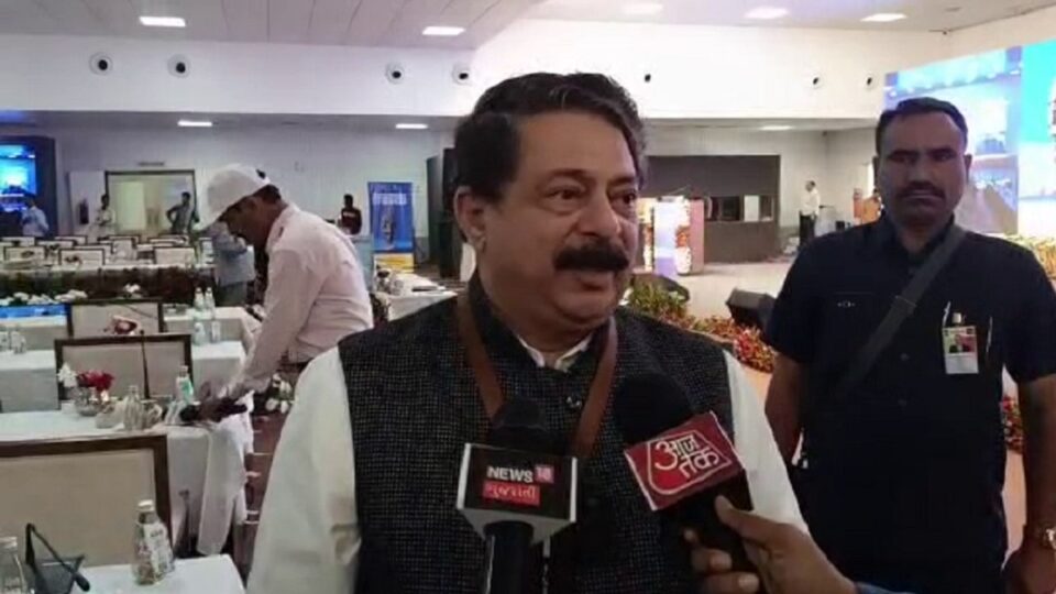 PM મોદી અને હીરાબા પર ટિપ્પણી કરનારા ગોપાલ ઈટાલિયાના માતા વિશે ભાજપના મંત્રી શું બોલ્યા? gujarattak